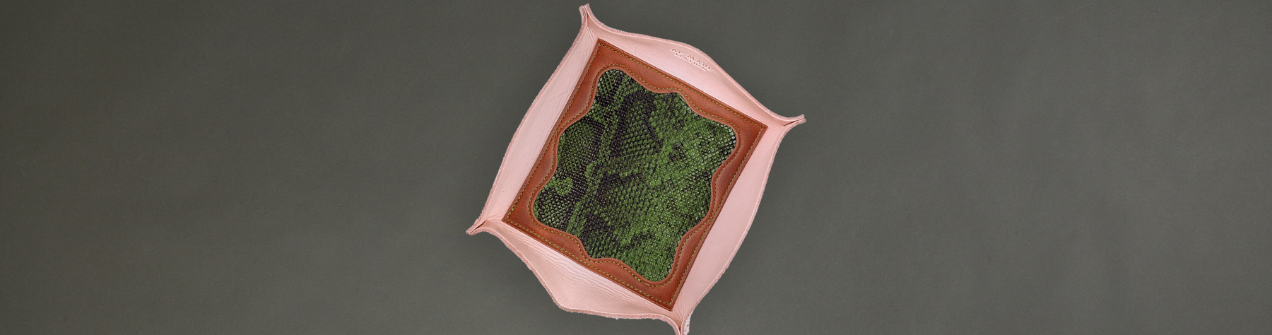 Gift Idea: Leather Tray Kit Remix With AC Made