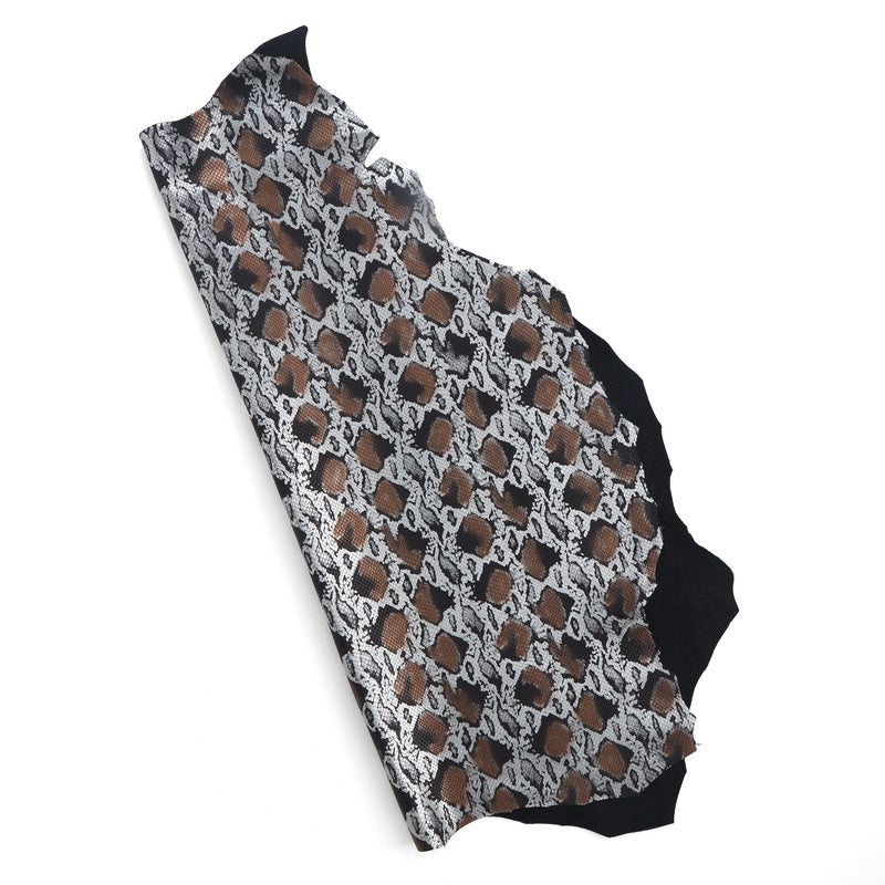 Piel de cordero con estampado de serpiente metalizado