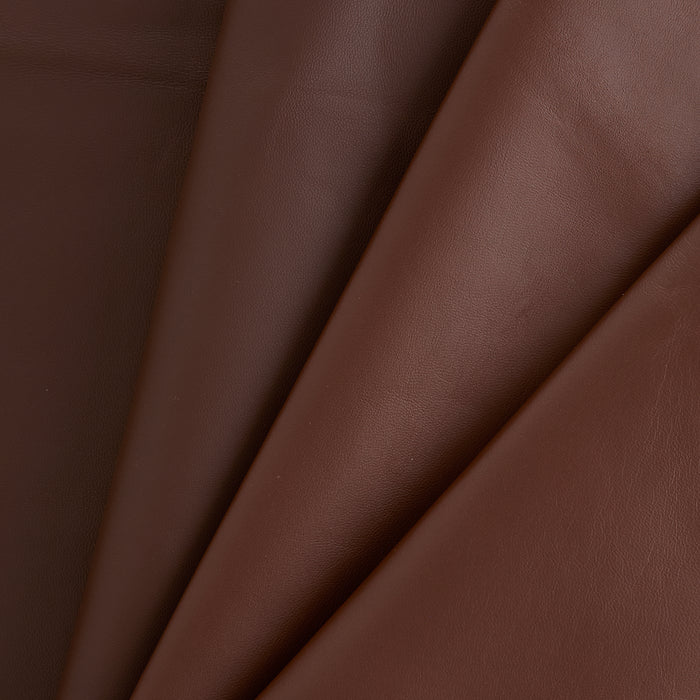 Diseñador Piel Pequeña Marrón
